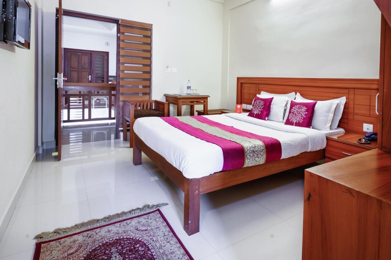 Oyo 9404 Hotel White Fort Манантавади Екстериор снимка