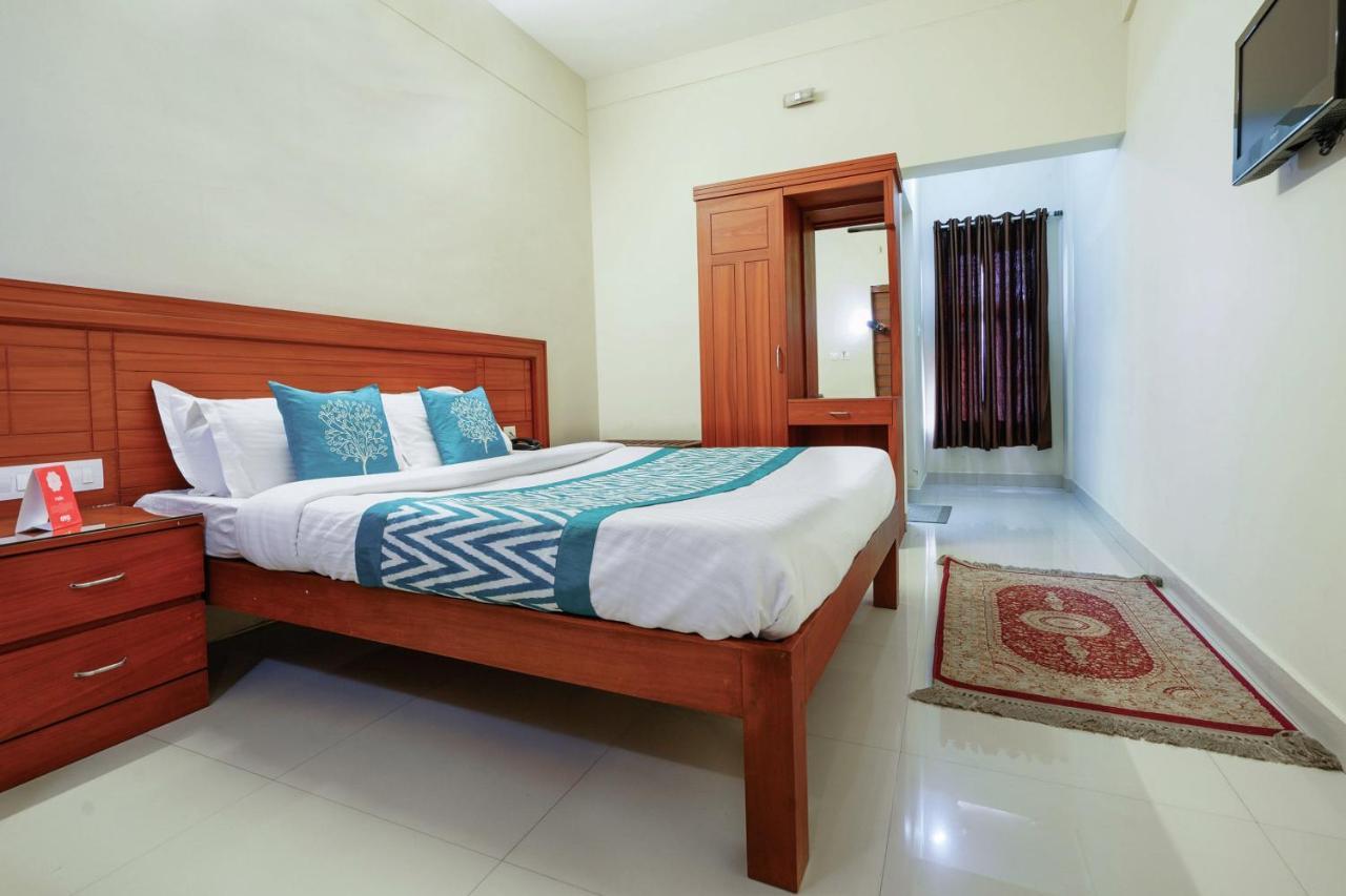 Oyo 9404 Hotel White Fort Манантавади Екстериор снимка